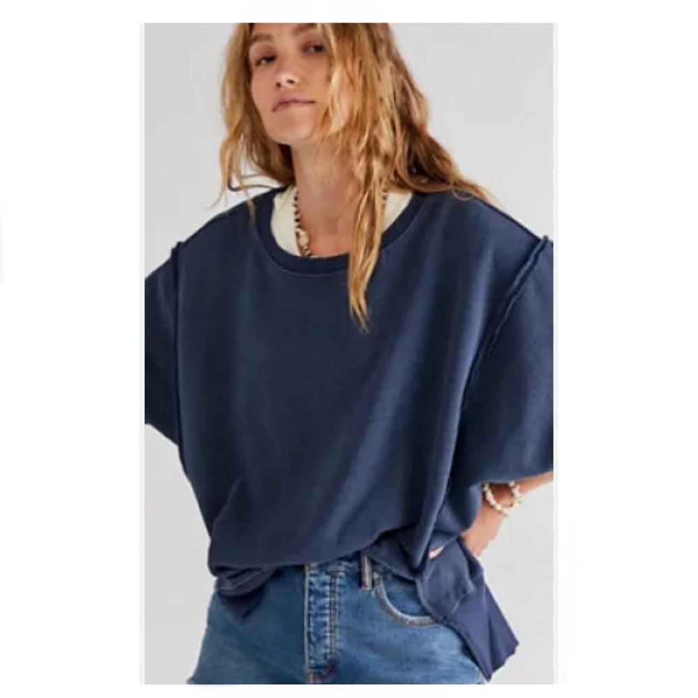 We The Free Camden Sweatshirt 
Color: Navy
Size - Small